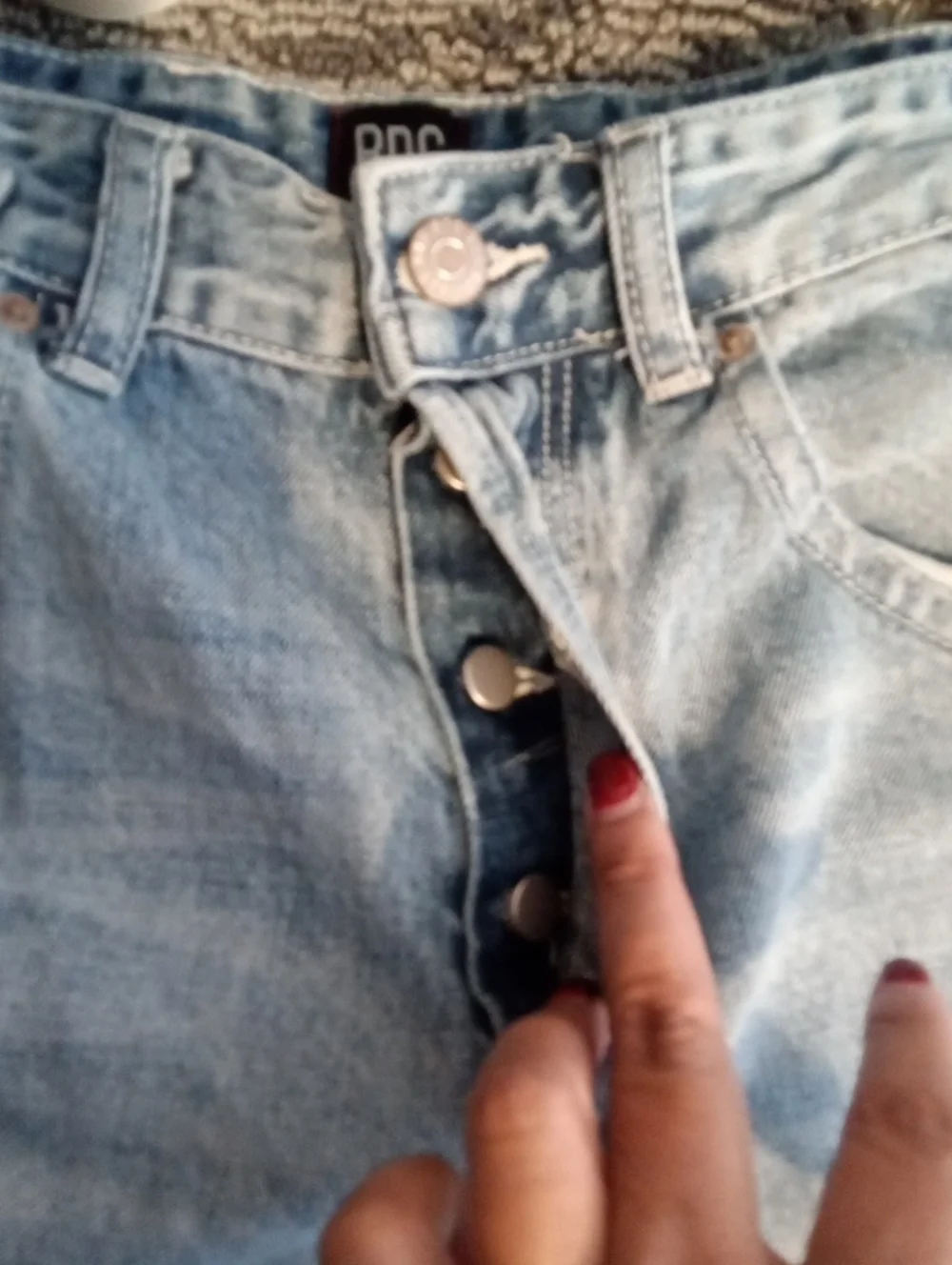 BDG Super Distressed Baggy Barrel Button Closure Streetwear Skater Grunge Jean